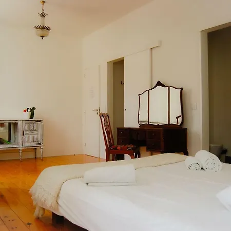 Largo Residencias ゲストハウス