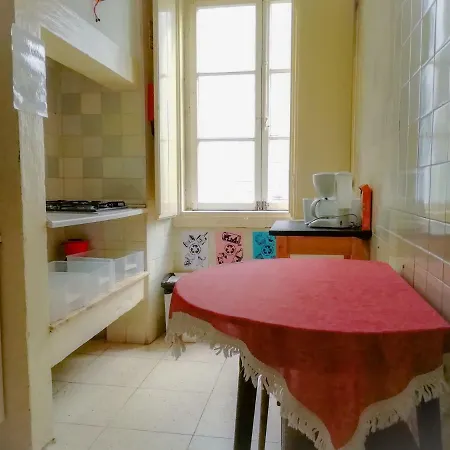 Largo Residencias Лісабон